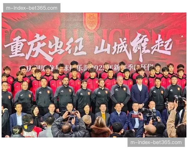 重庆少帅刘建业变阵频繁 五后卫与四后卫灵活切换