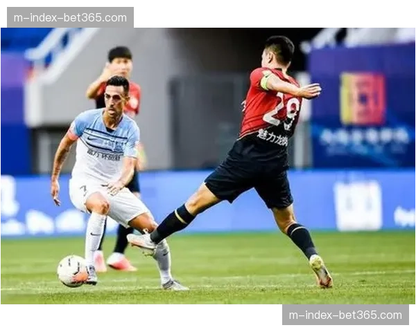 武汉三镇外援依赖明显，五外援齐整时防守体系相对稳固